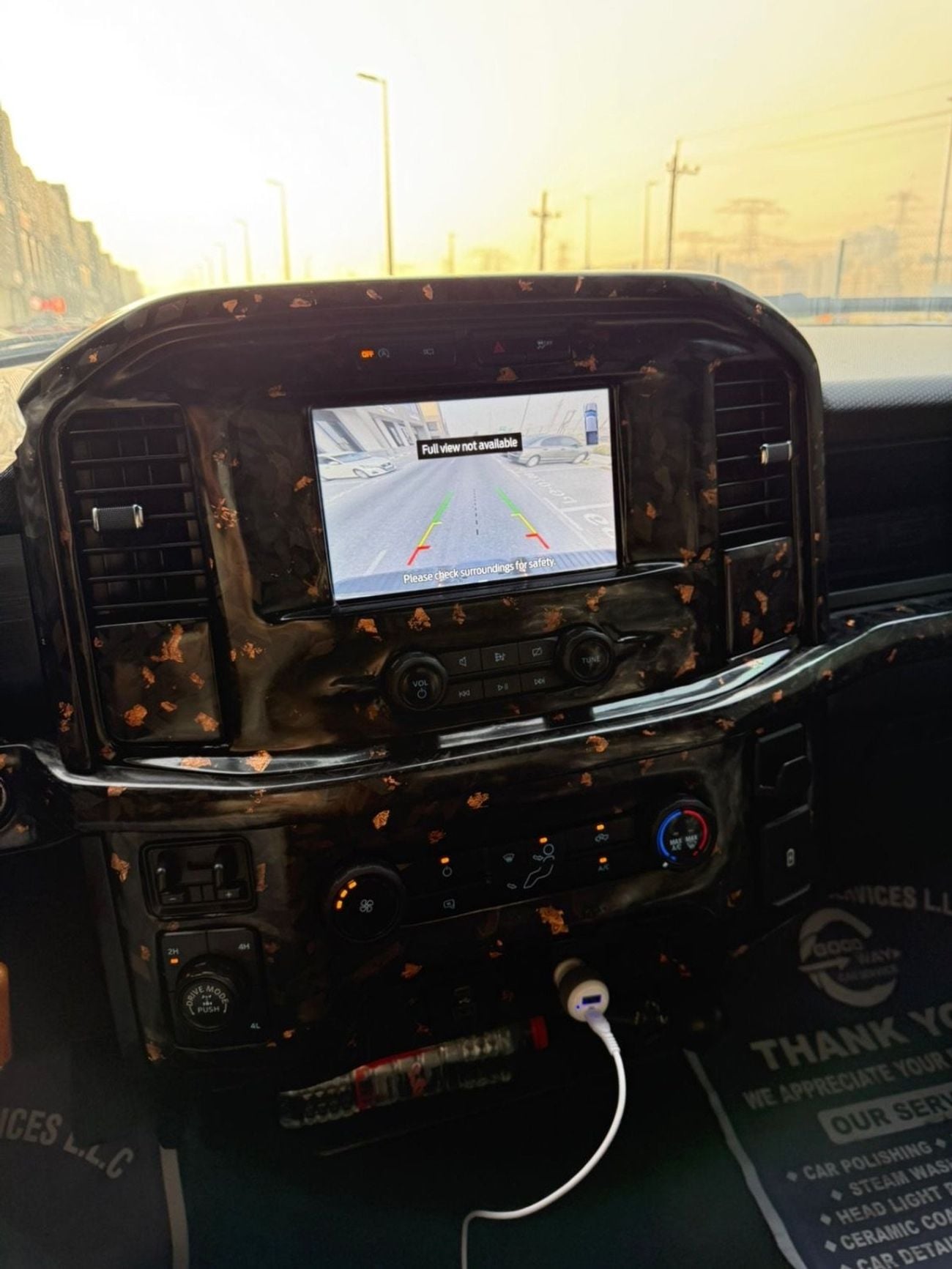 فورد F 150 رابتور كرو لوكس سيارة رابتور آر موديل 2023 معدلة بقوة 485 حصان مسجلة في الإمارات العربية المتحدة