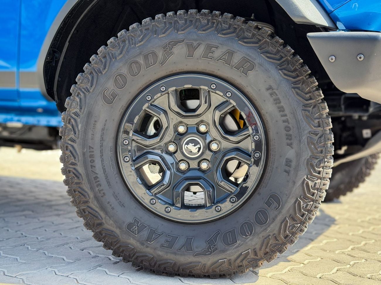 Ford Bronco WILDTRAK 2.7L (5 Seater) In RIGHT HAND DRIVE (EXPORT ONLY)