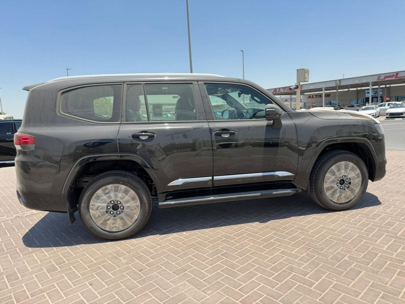 Toyota Land Cruiser GXR TOYOTA LAND CRUISER 4.0 Full OPTION with Radar 2026