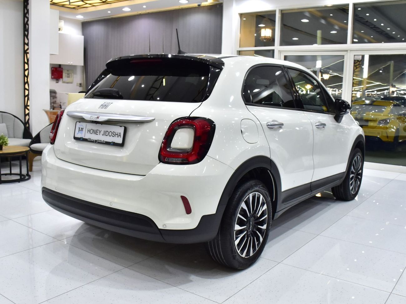 فيات 500X . EXCELLENT DEAL for our Fiat 500x ( 2023 Model ) in White Color GCC Specs