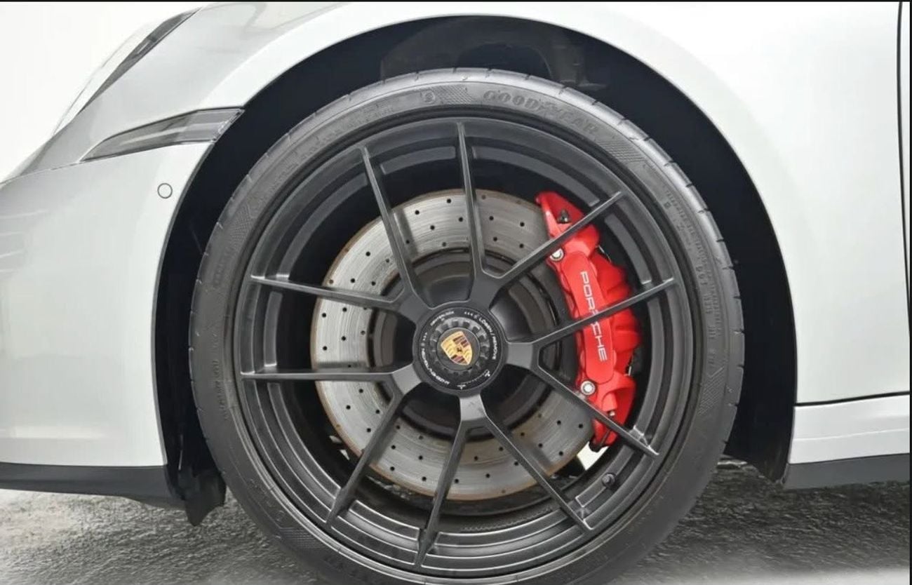 Porsche 911 CARRERA GTS Porsche 911 Carrera GTS