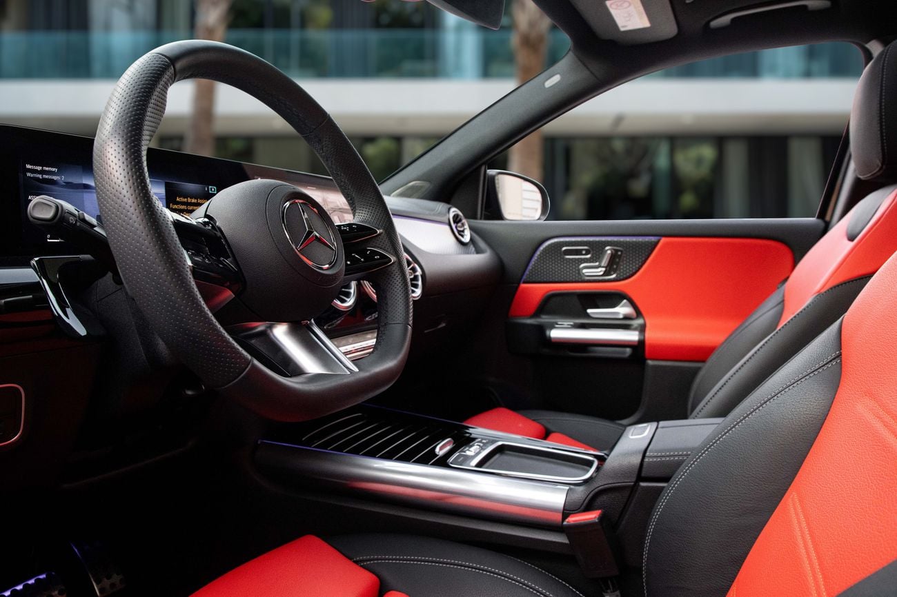 Mercedes Benz GLA 200 AMG PREMIUM | 3,193 P.M | 0% Downpayment | 2030 WARRANTY/SERVICE!