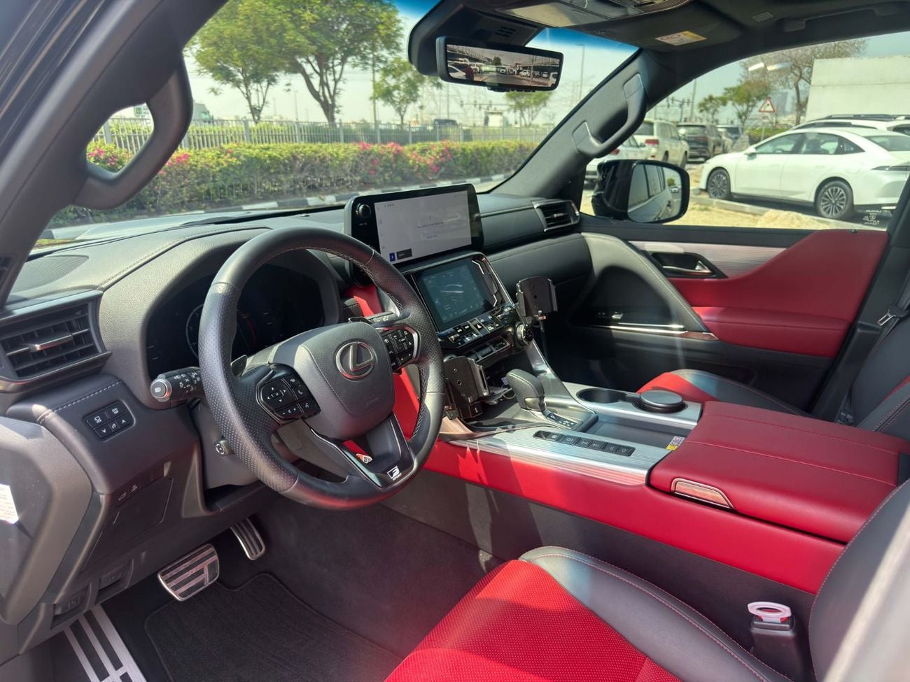 لكزس LX 700h F سبورت **2025** مواصفات مجلس التعاون الخليجي، أنيق ونظيف، أقل