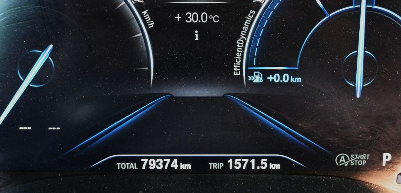 BMW 330i LUXURY LINE