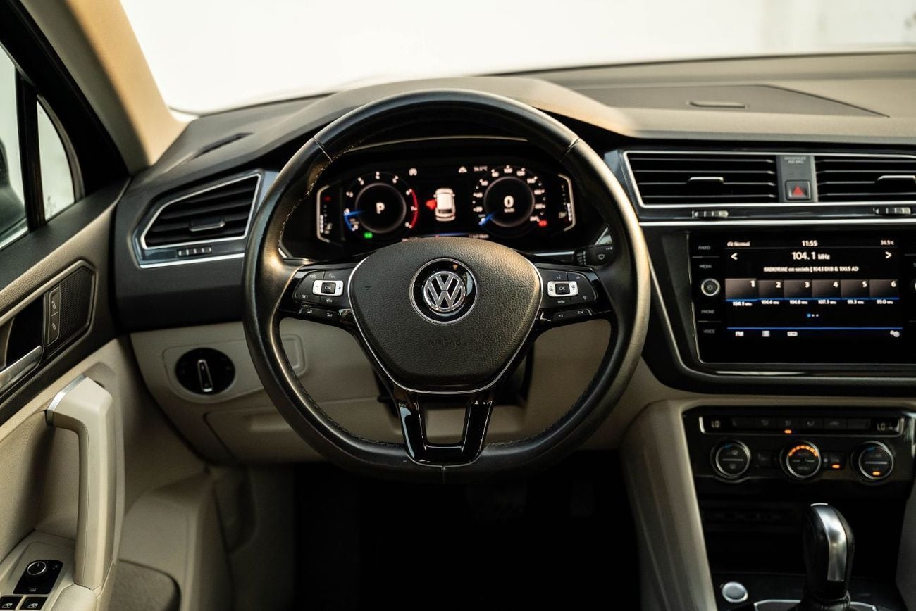 Volkswagen Tiguan SE 2.0L SE 4Motion 2020 Full Service History GCC 2.0L