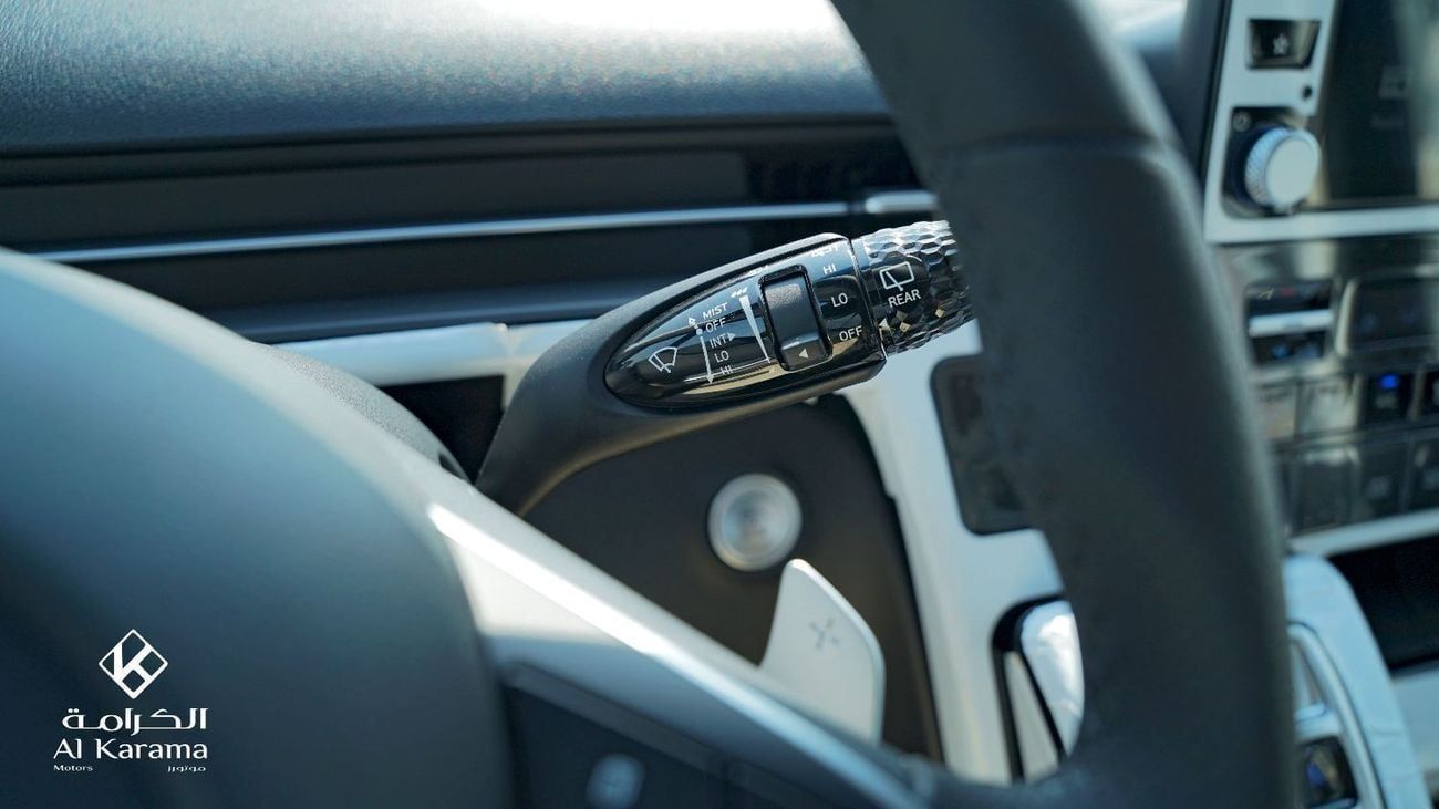 Hyundai Staria LUXURY | 3.5L - 9 Seater, 360° Rotating Seats, Push Start, Cruise Control, Remote Door