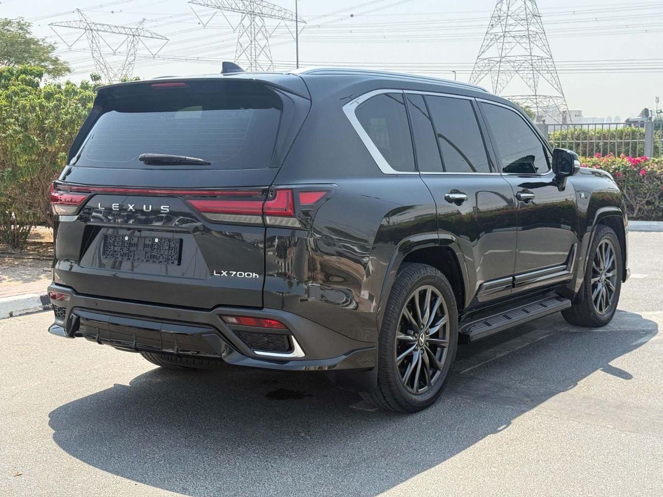 لكزس LX 700h F سبورت **2025** مواصفات مجلس التعاون الخليجي، أنيق ونظيف، أقل