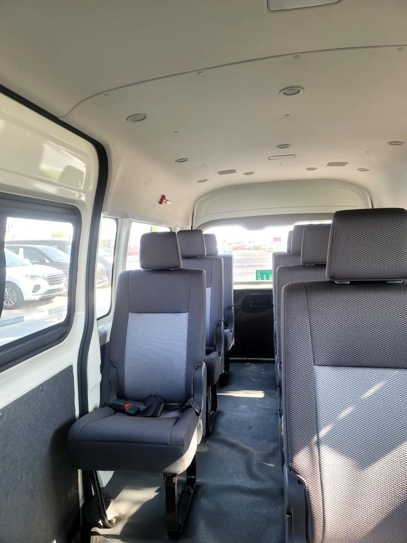 Toyota Hiace DX