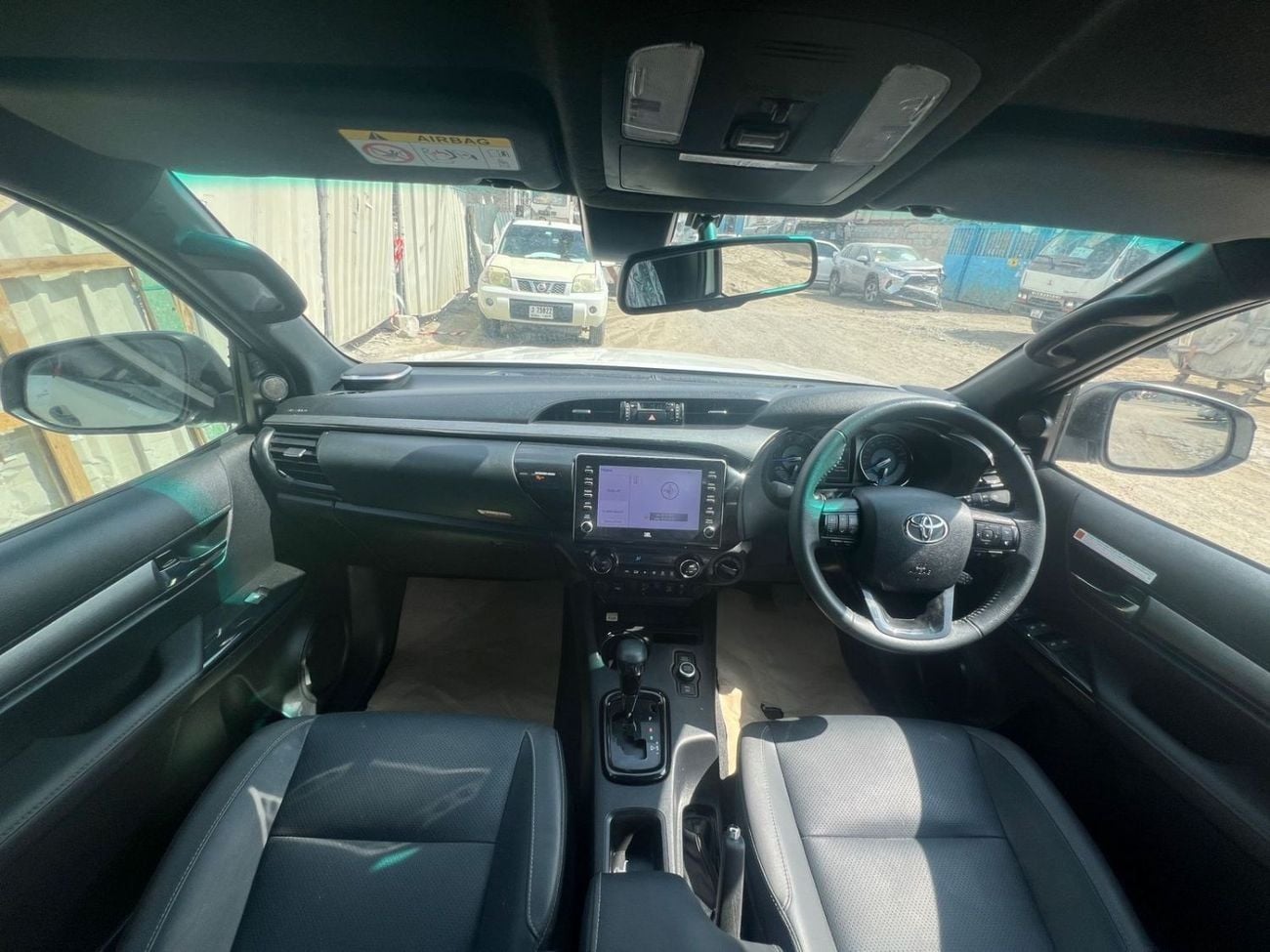 تويوتا هيلوكس RIGHT HAND DRIVE ONLY FOR EXPORT 2.8L AT PUSH START