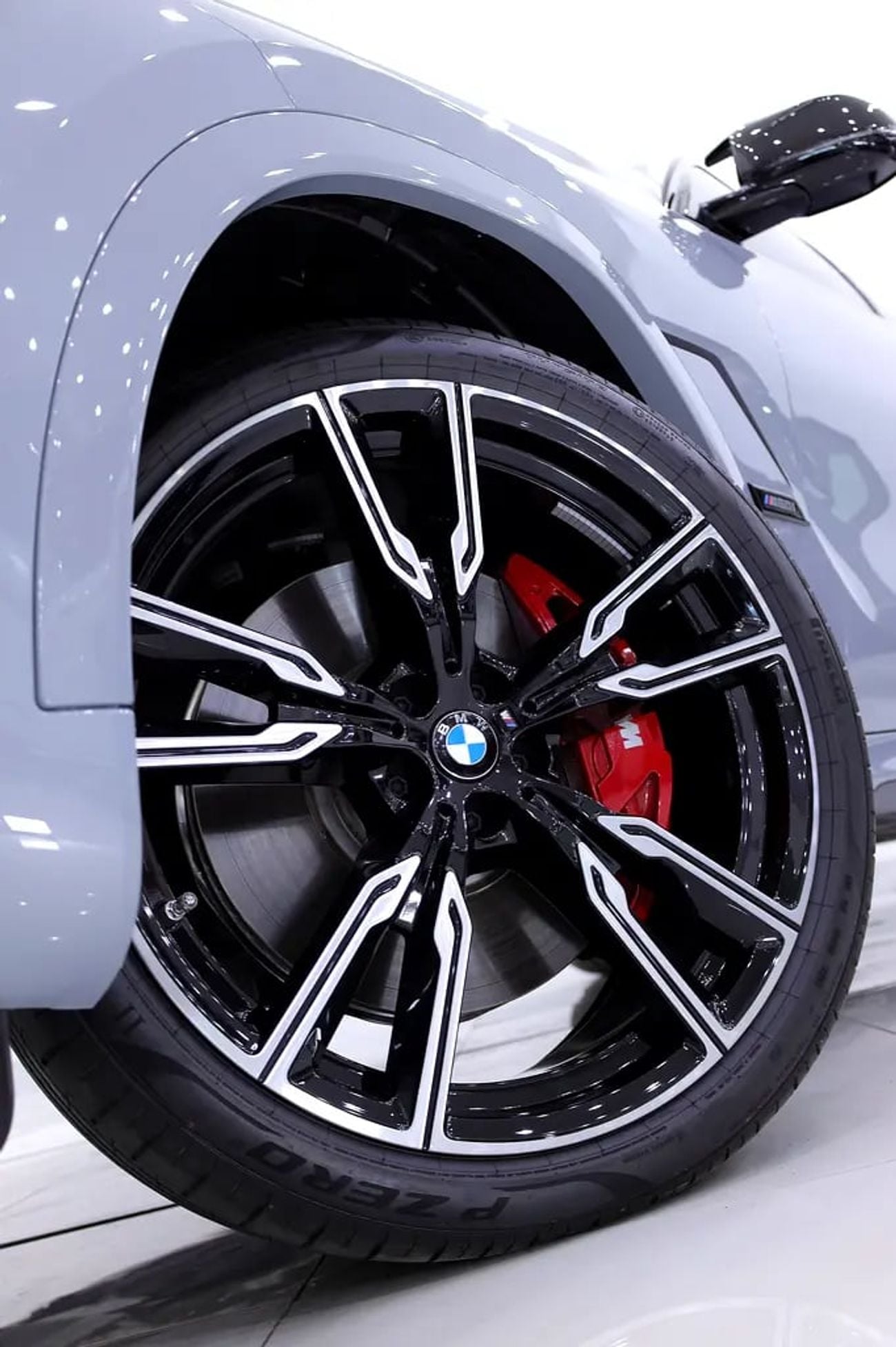 BMW X6 M60i GCC SPECIAL NARDO GRAY -CARBON PACKAGE + 5 YEARS WARRANTY + SERVICE + Brake service