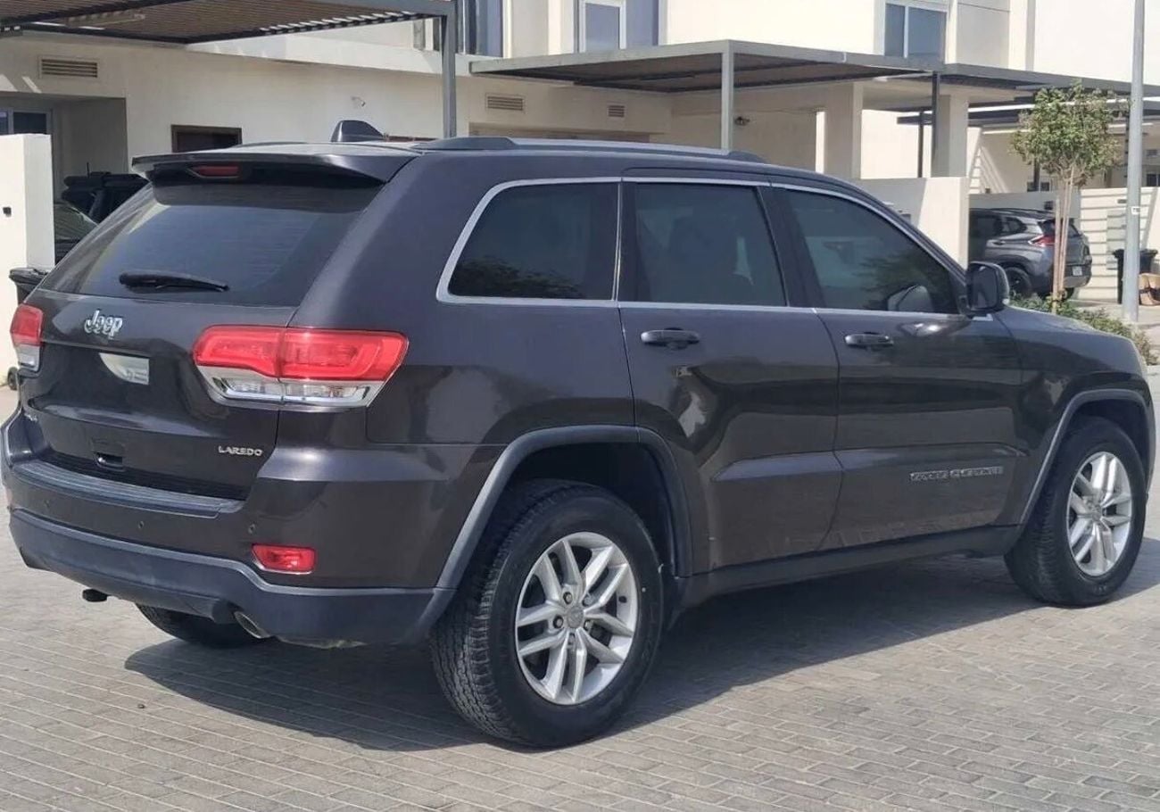 Jeep Grand Cherokee LAREDO
