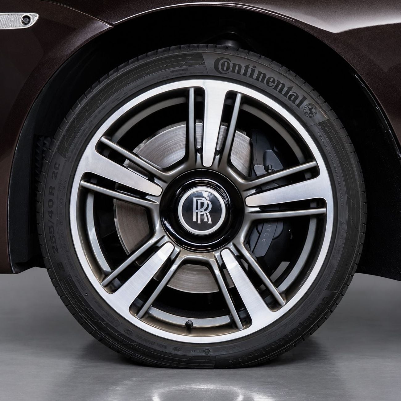 Rolls Royce Wraith STANDARD 329,950 CASH • • 1 Year Warranty