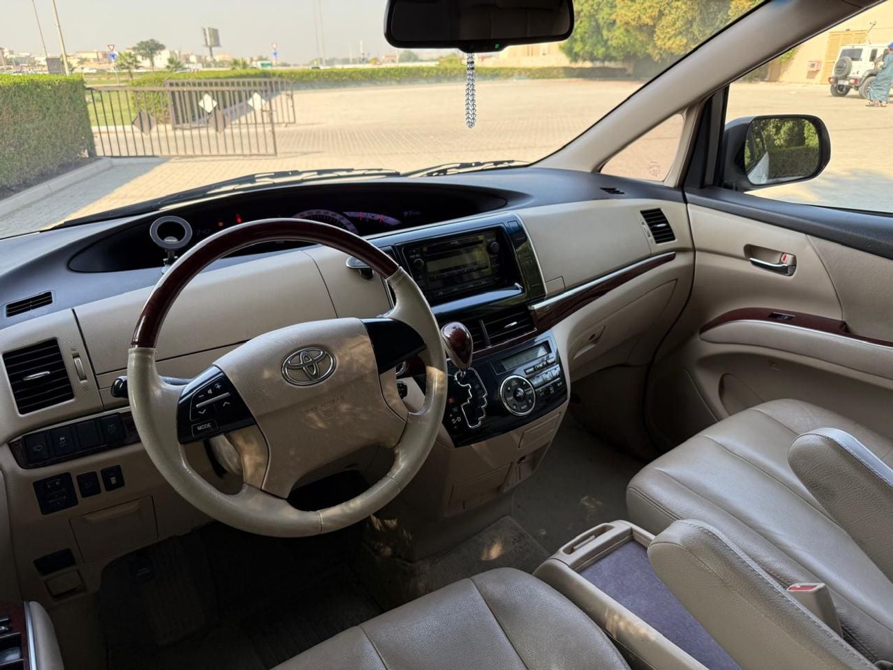 Toyota Previa SE