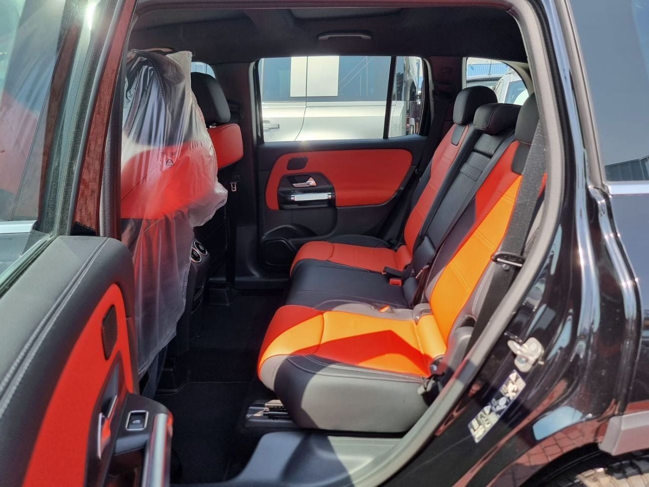 Mercedes Benz GLB200 STANDARD SUV 7 Seater Under Warranty 2025 GCC