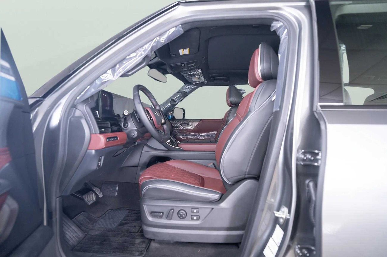 Infiniti QX80 AUTOGRAPH CAPTAIN CHAIRS 3.5