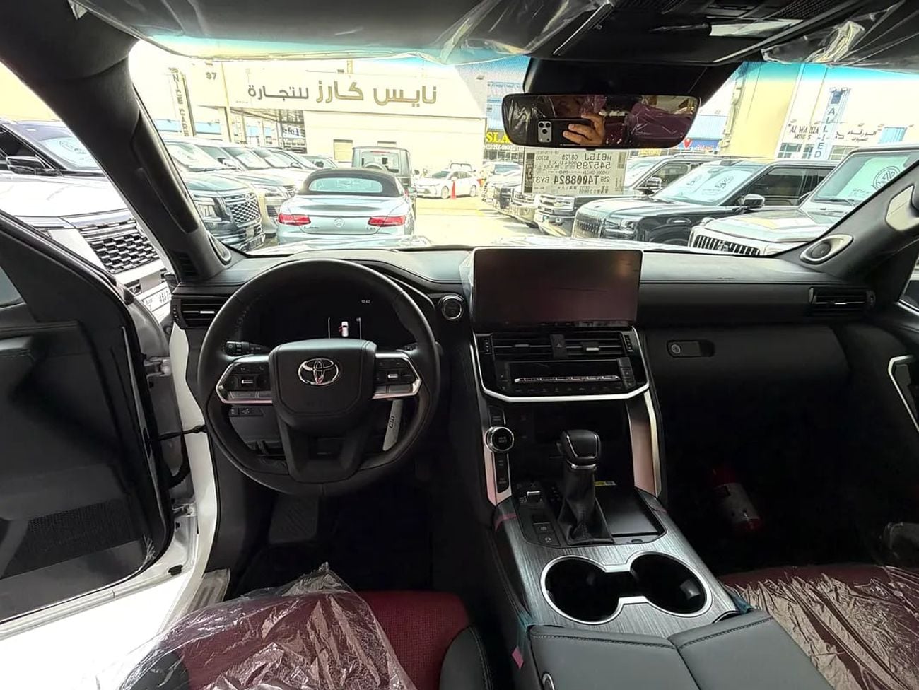 Toyota Land Cruiser VXR GCC Specs