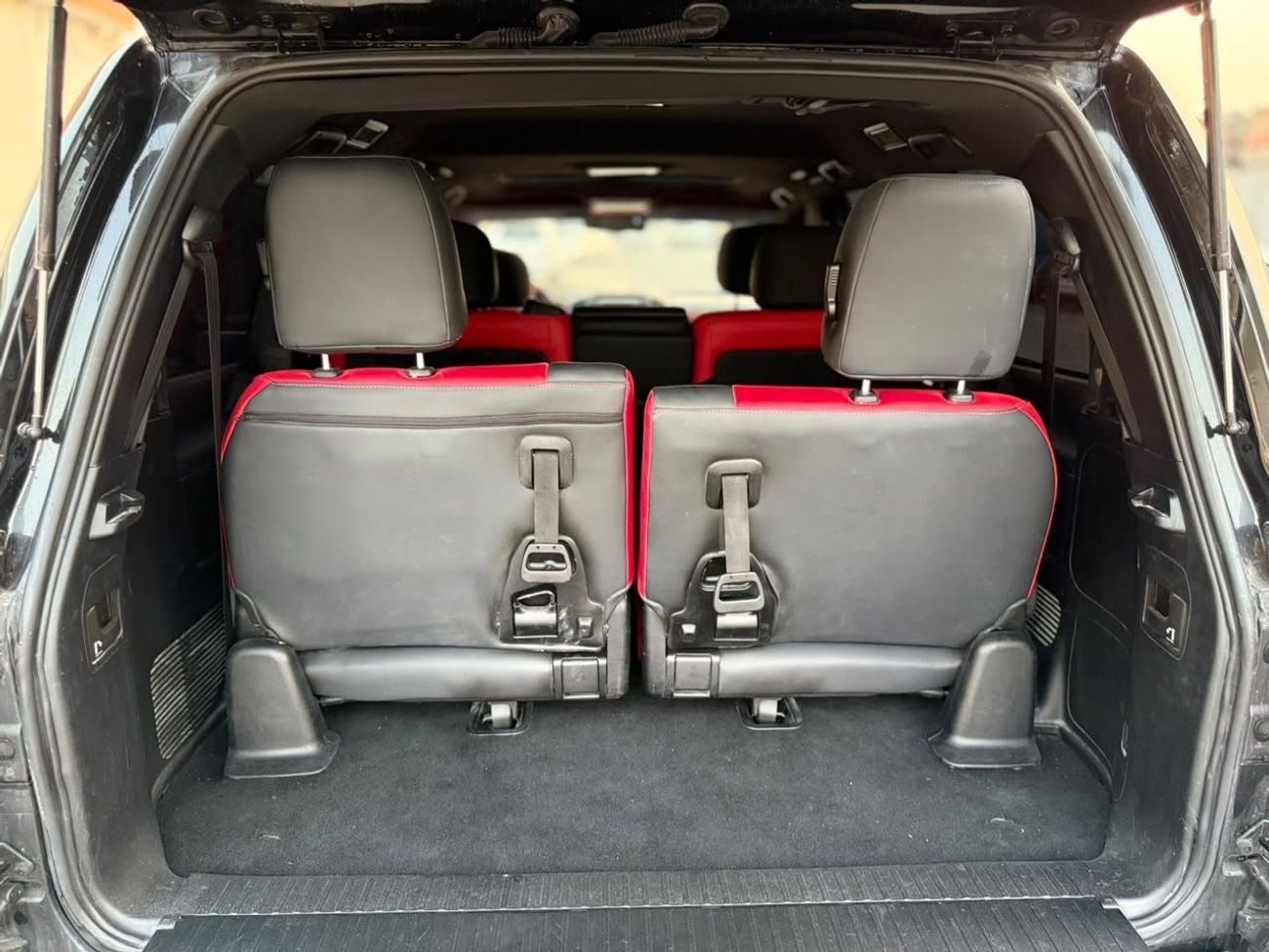 Toyota Land Cruiser VXR