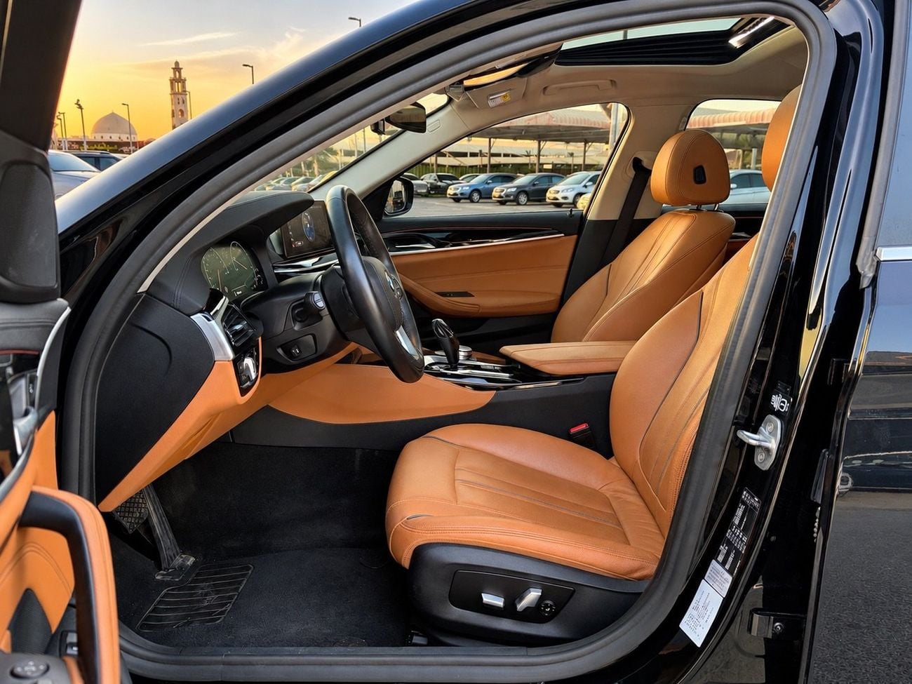 بي أم دبليو 520i إكزيكيوتيف BMW 520i Luxury Line | 2019