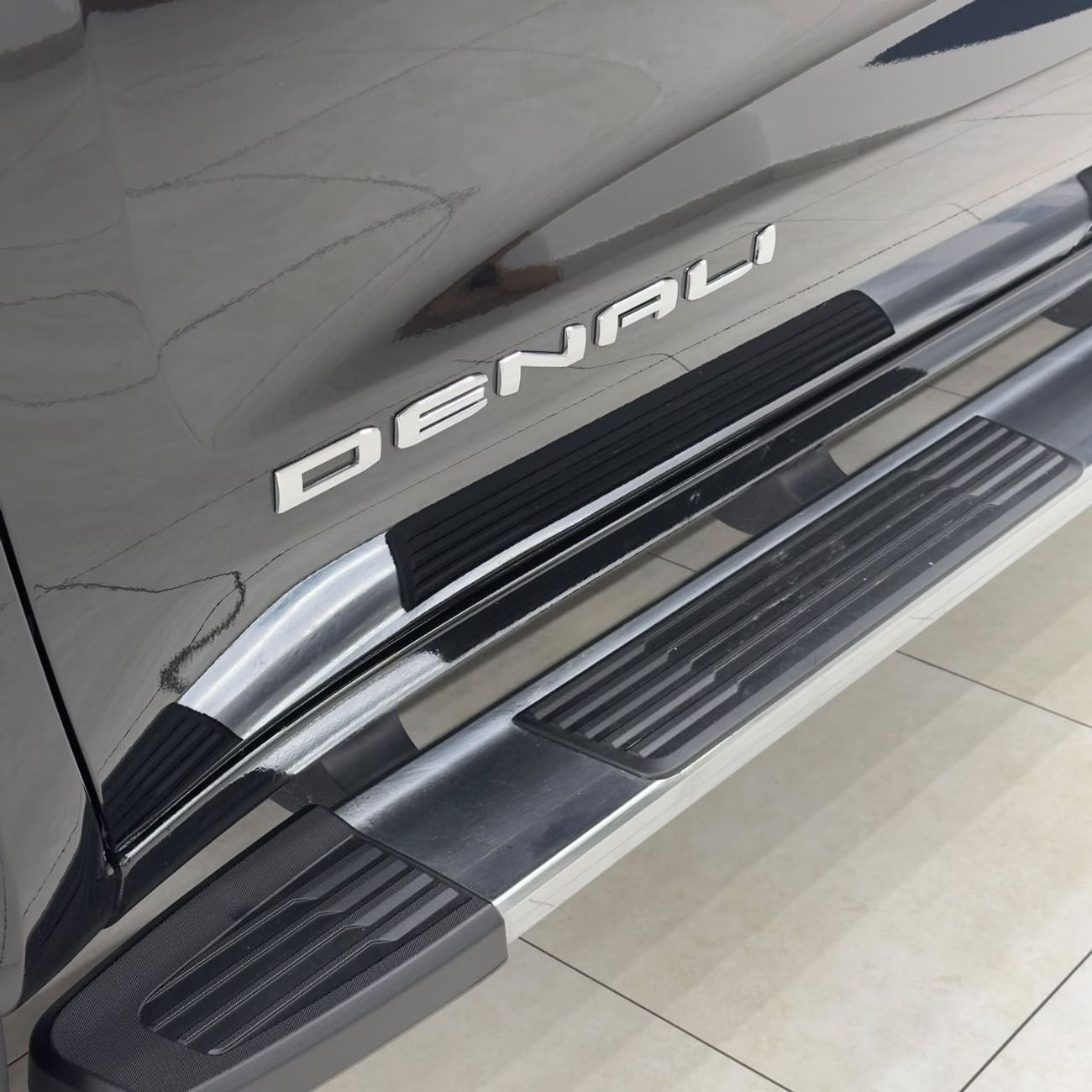 جي أم سي سييرا 1500 DENALI ULTIMATE جي إم سي سييرا دينالي