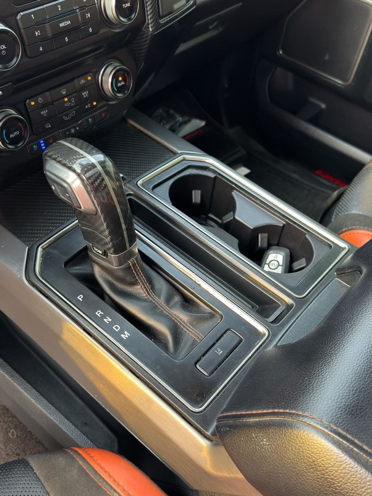 Ford F-150 RAPTOR CREW CAB LUX