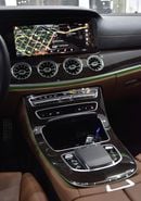 مرسيدس بنز E200 AMG عرض ممتاز لسيارة مرسيدس بنز E200 (موديل 2023) باللون الأسود بمواصفات خليجية