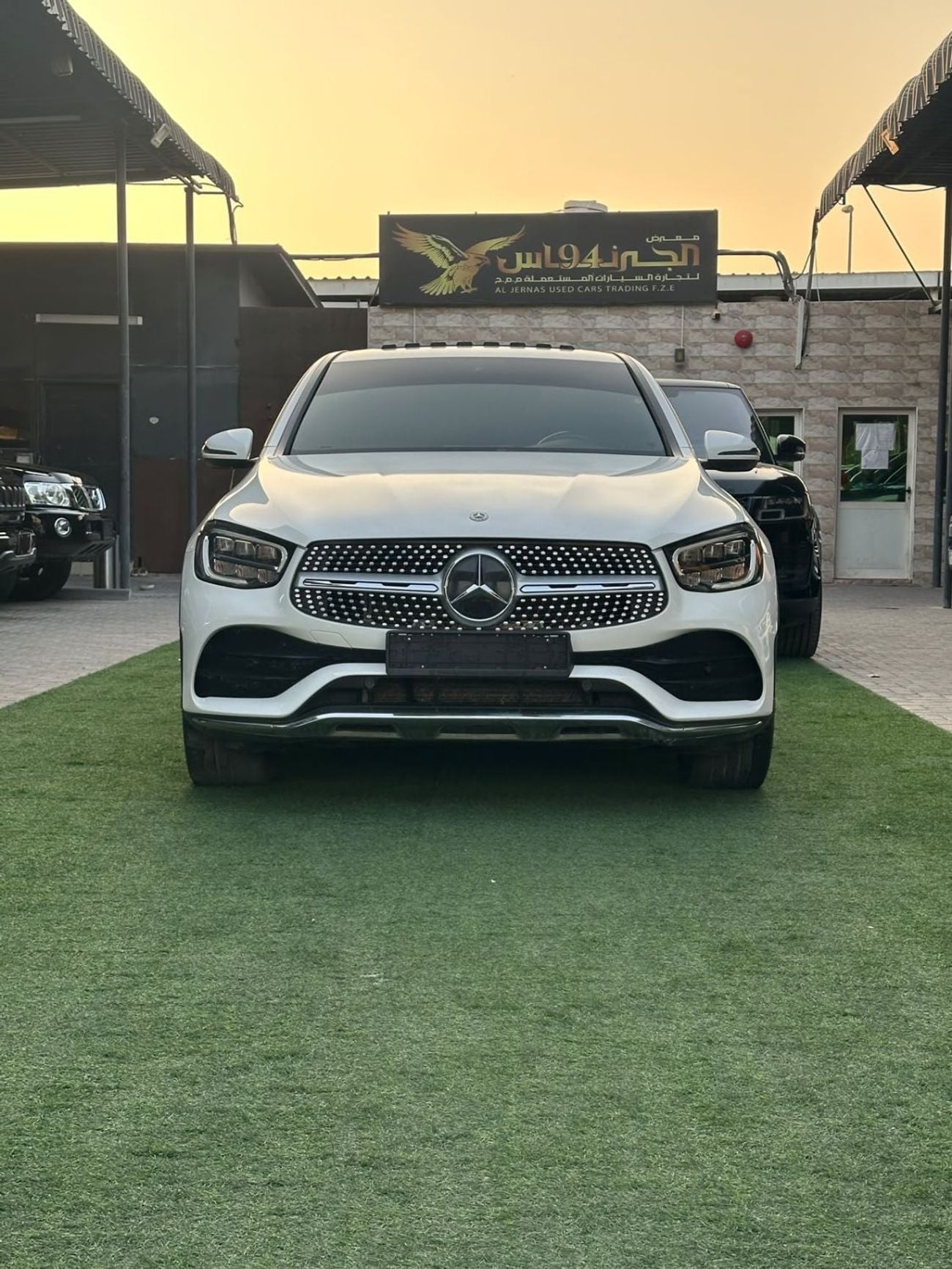 Mercedes Benz GLC200 STANDARD