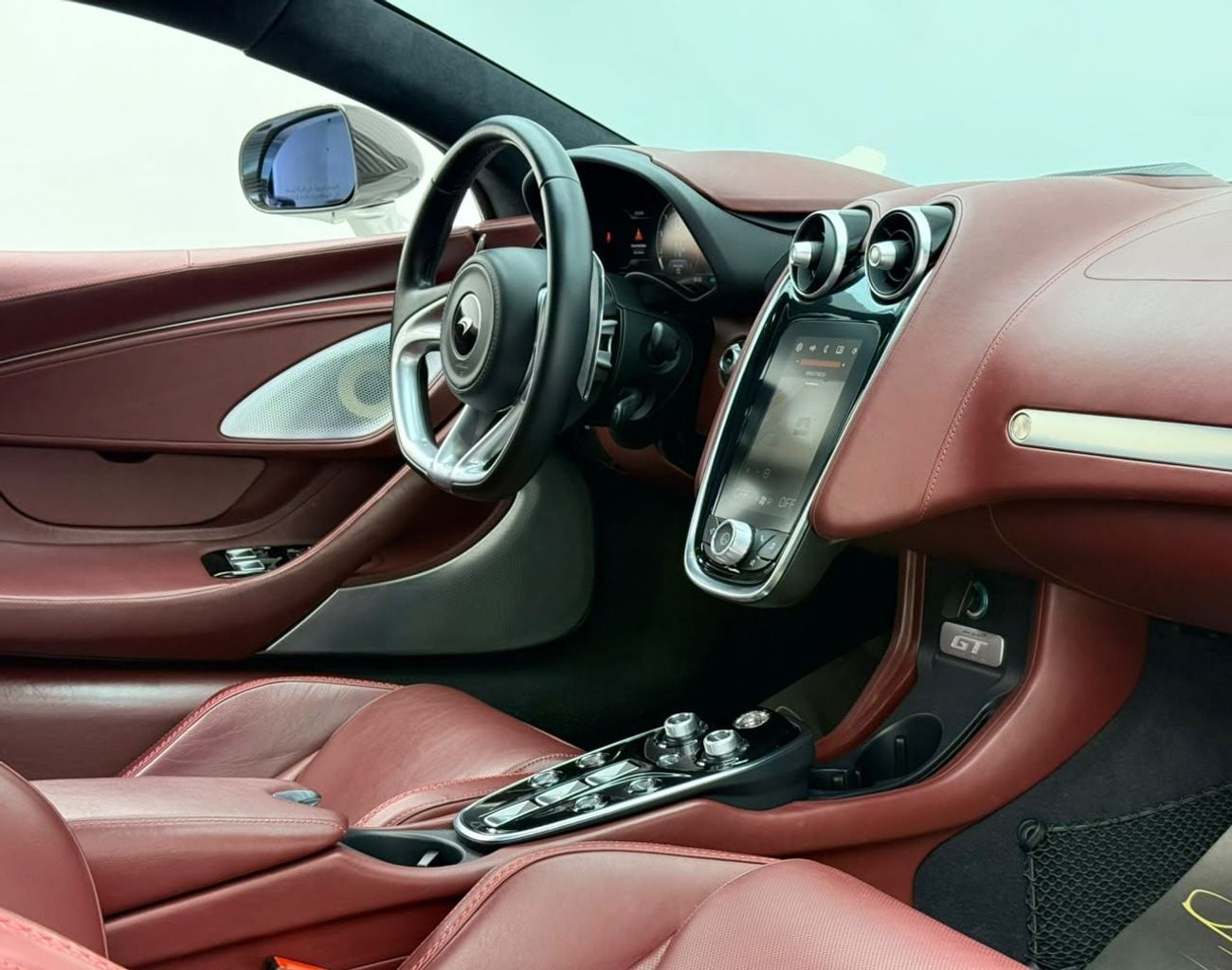 مكلارين GT ستاندارد ماكلارين جي تي 2022، ضمان، حزمة ألياف الكربون، كاملة المواصفات، حالة ممتازة، خليجية