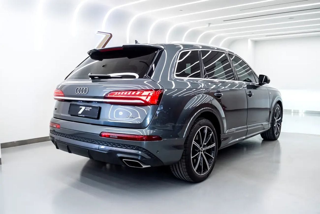Audi Q7 45 TFSI | GCC Specs | with Warranty and Service
