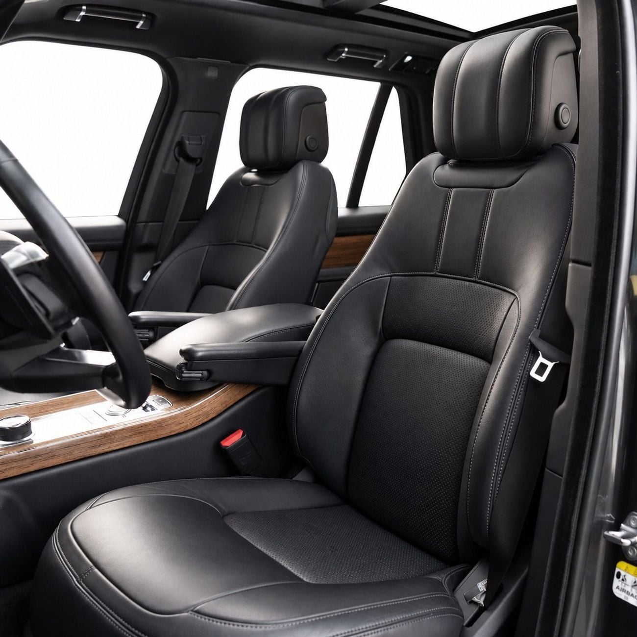 Land Rover Range Rover HSE AED 2,299 P.M • 0% Downpayment • Range Rover • 1 Year Warranty