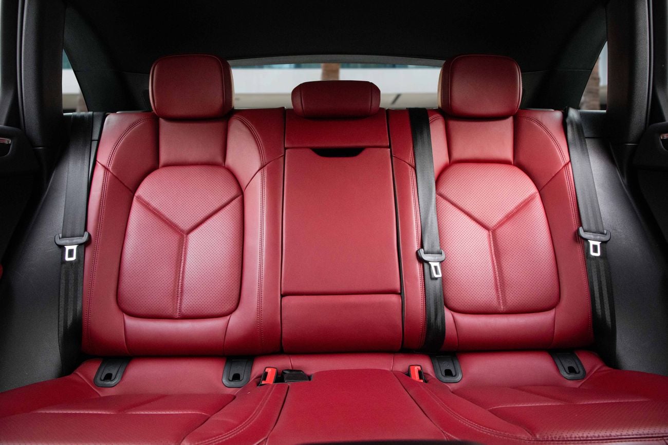 بورش ماكان ستاندارد Macan | 4,407 P.M | 0% Downpayment | Excellent Condition!