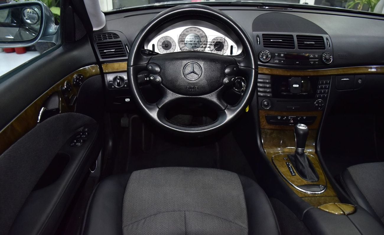 مرسيدس بنز E 280 STANDARD EXCELLENT DEAL for our Mercedes Benz E280 ( 2007 Model ) in Grey Color GCC Specs