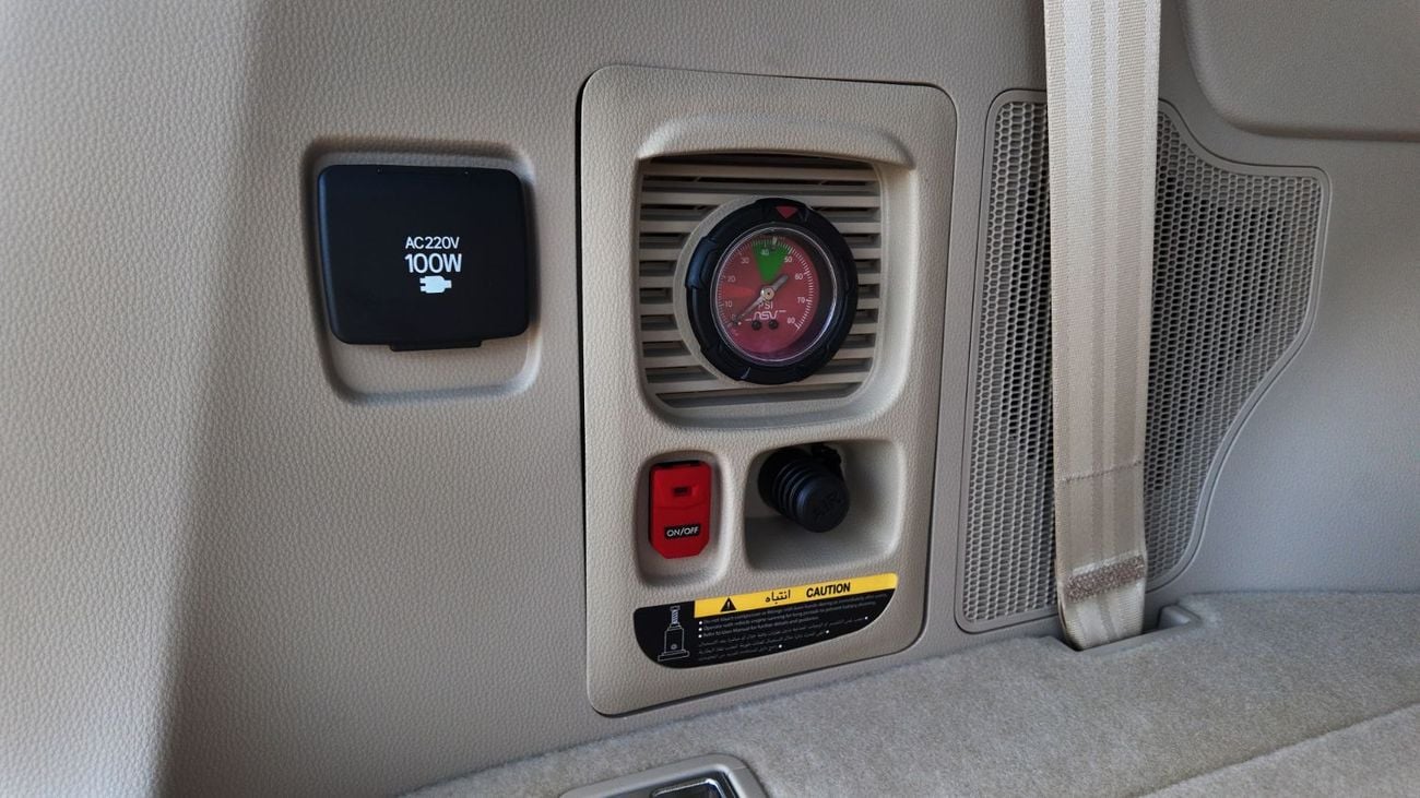 Toyota Land Cruiser GXR
