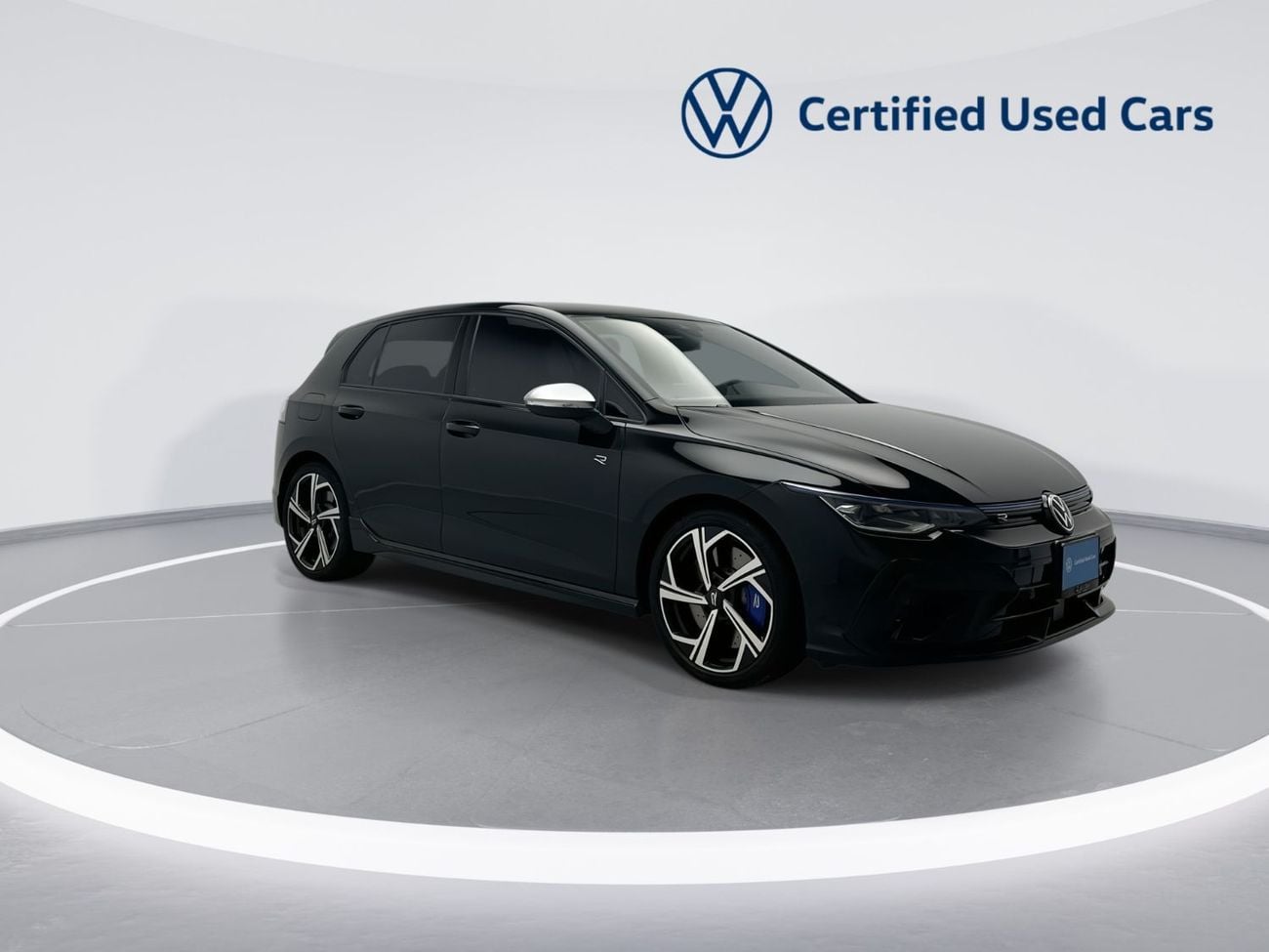 فولكس واجن جولف R 2.0L | Fabric Seats | 19" Estoril Alloys | Panoramic Roof