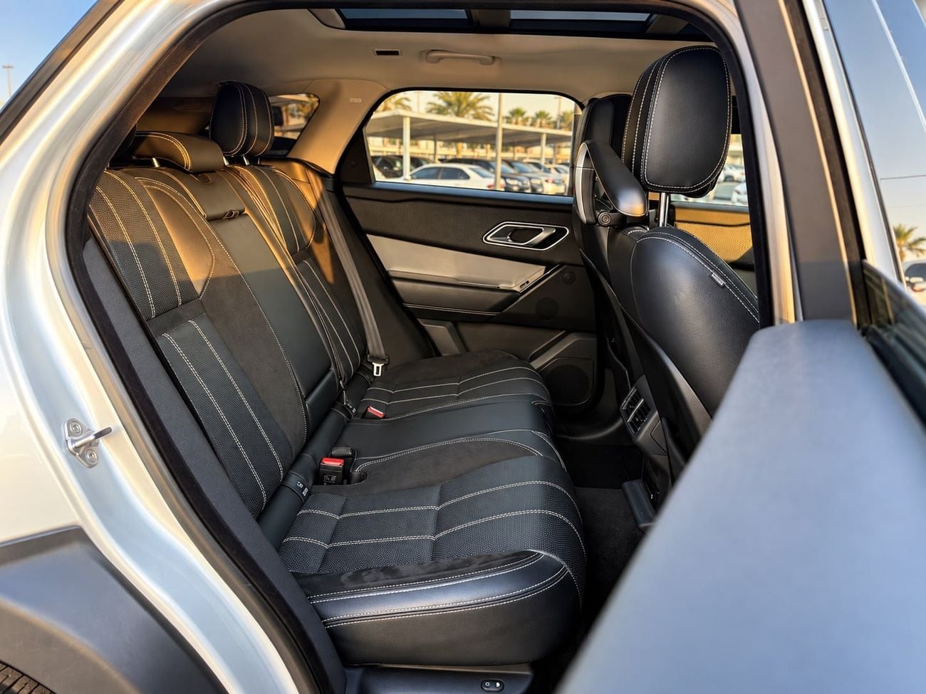 لاند روفر رينج روفر فيلار S 2019 Range Rover Velar P380 S Black Edition