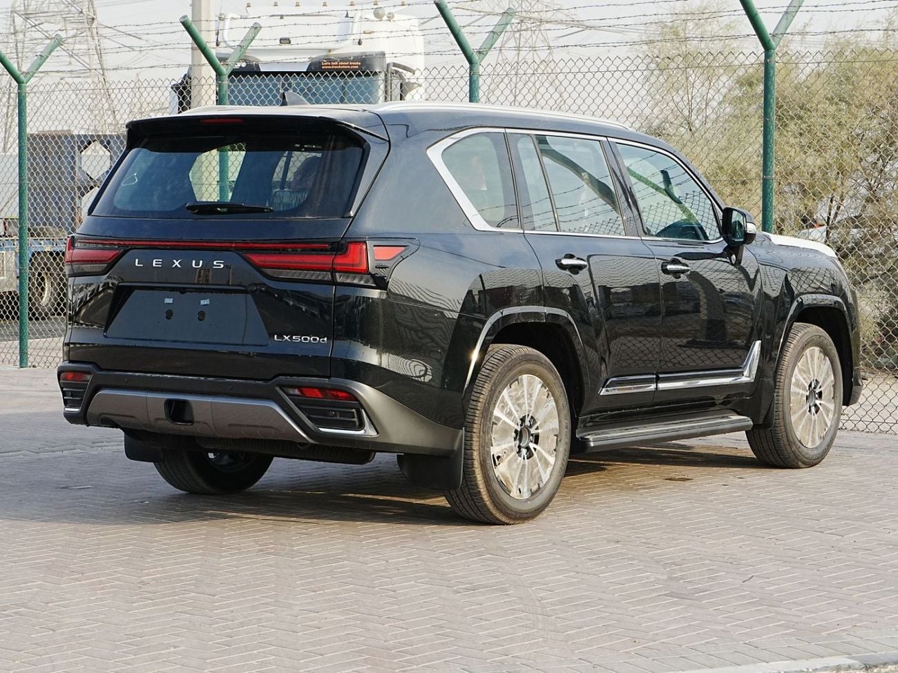 لكزس LX 500