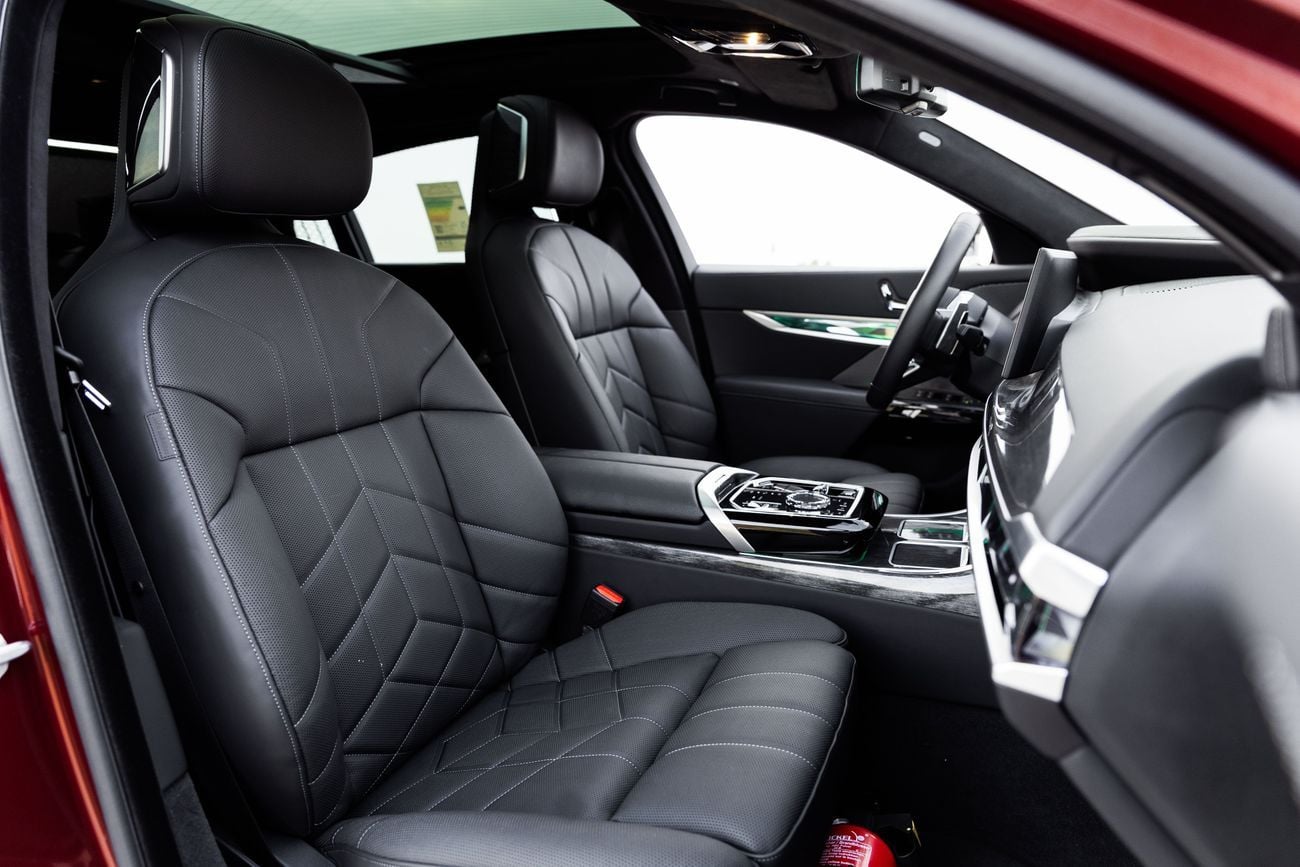 BMW 740i MASTERCLASS M SPORT PACKAGE BMW 740i – 2026 | GCC | Only 2,050 KM | 2 Years Warranty | AED 449,000