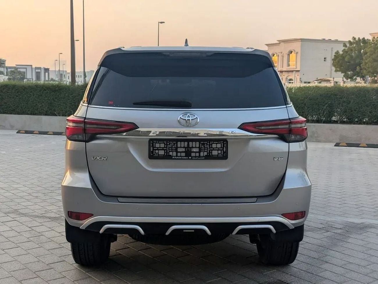 Toyota Fortuner VXR GCC specs interior and Exterior Excellent Condition V6 4.0L