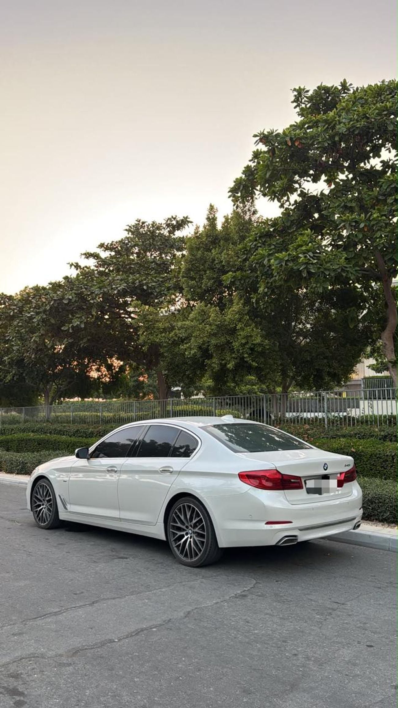 BMW 540i LUXURY