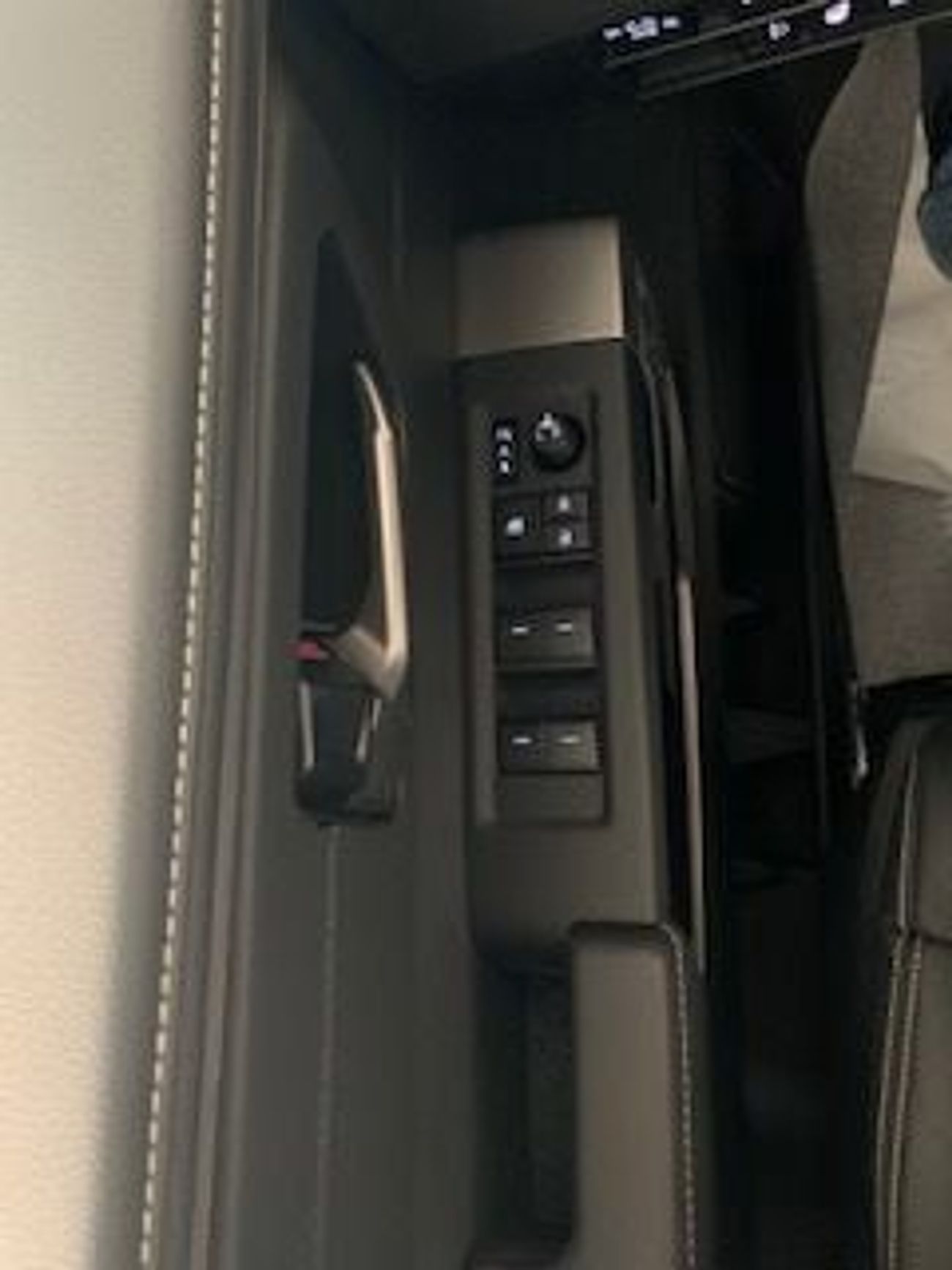 Toyota Tundra SR TOYOTA C/MAX SR5 TRD LIMITED