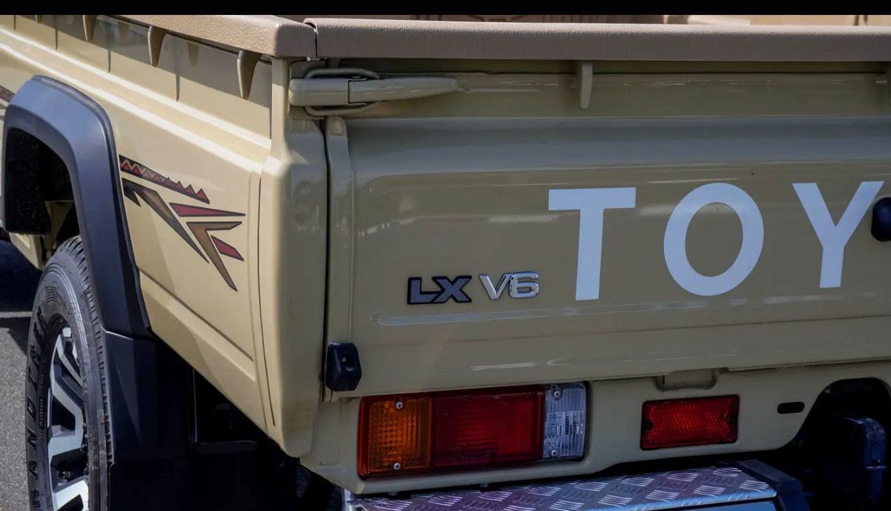 Toyota Land Cruiser 70 LC79 LX SAUDI SPEC FULL OPTION