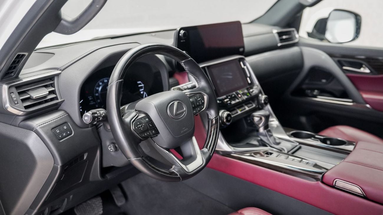 Lexus LX600 SIGNATURE
