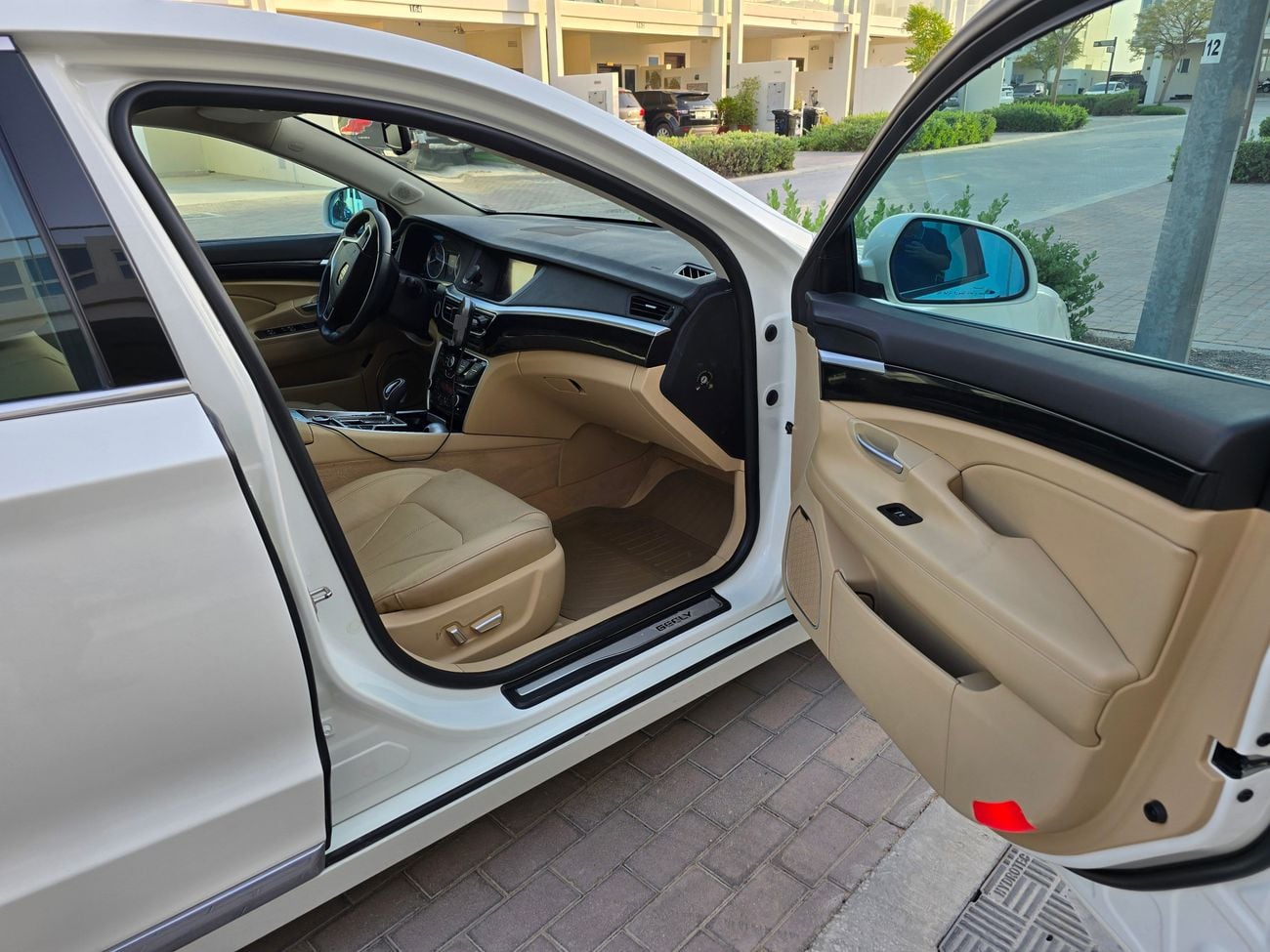 Geely Emgrand GT Elegance, 3.5 V6