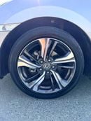 Honda Civic 1.8 i-VTEC GCC Specs single owner full service history from al Futtaim automobiles
