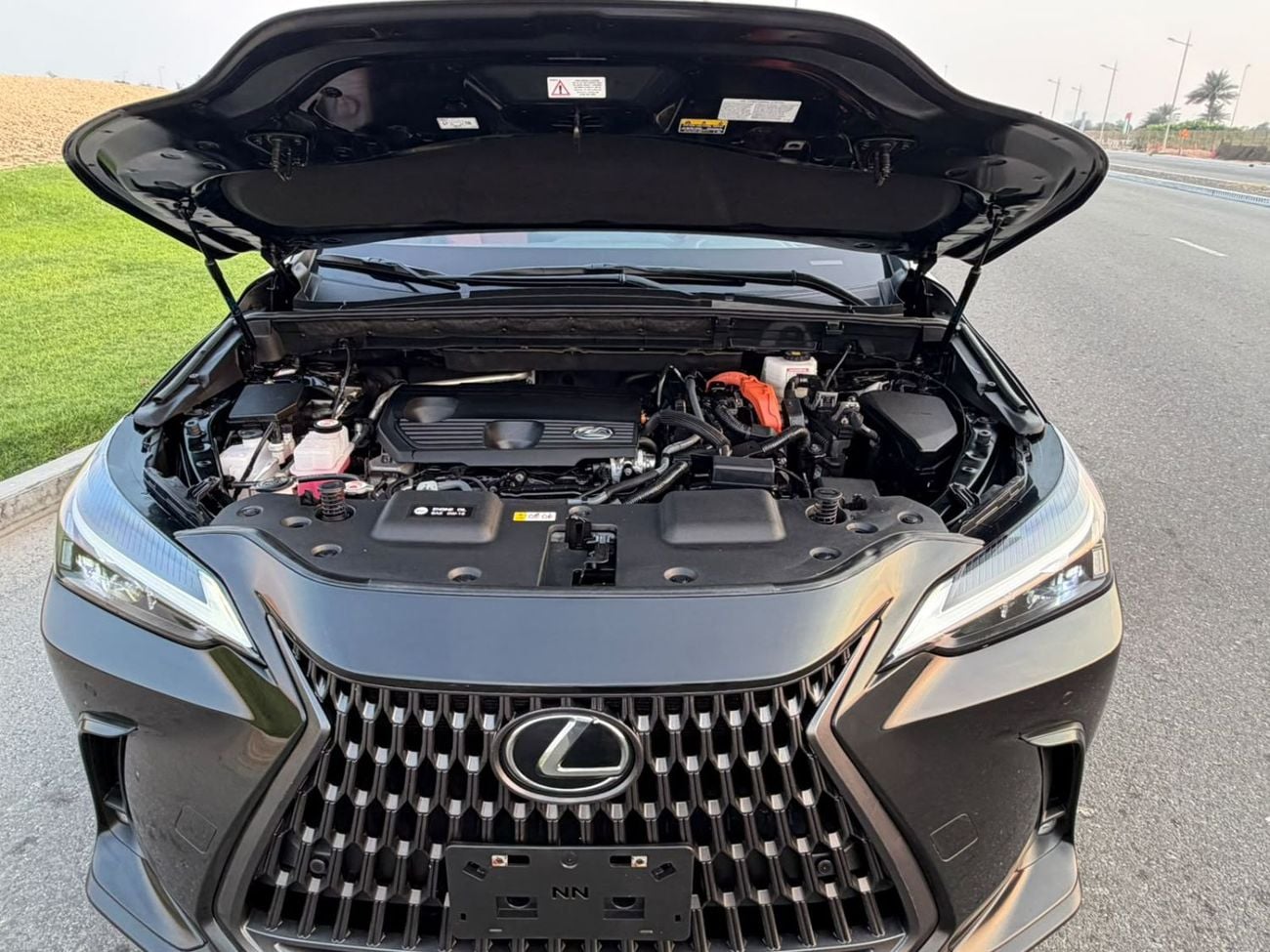 لكزس NX350h بلاتينيوم