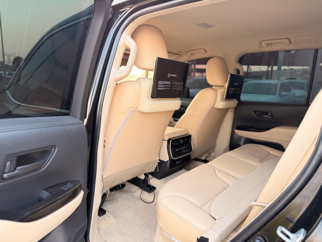 Toyota Land Cruiser VXR GXR
