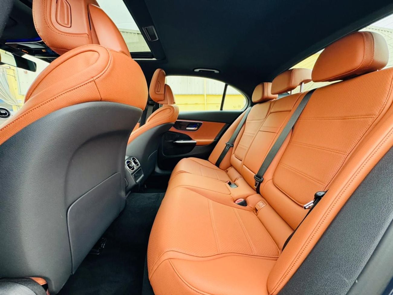 مرسيدس بنز C 300 STANDARD