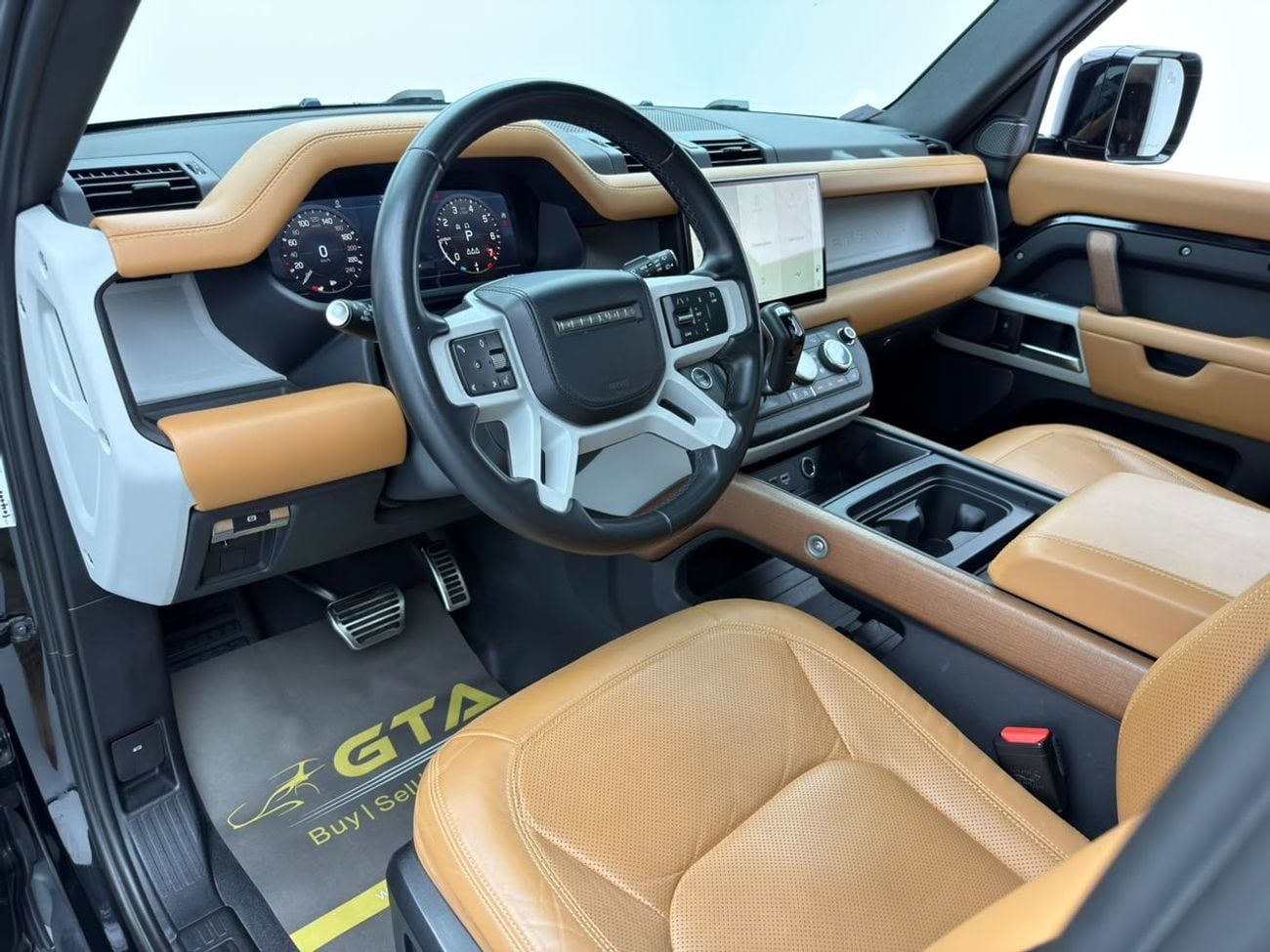 لاند روفر ديفندر 110 HSE P400