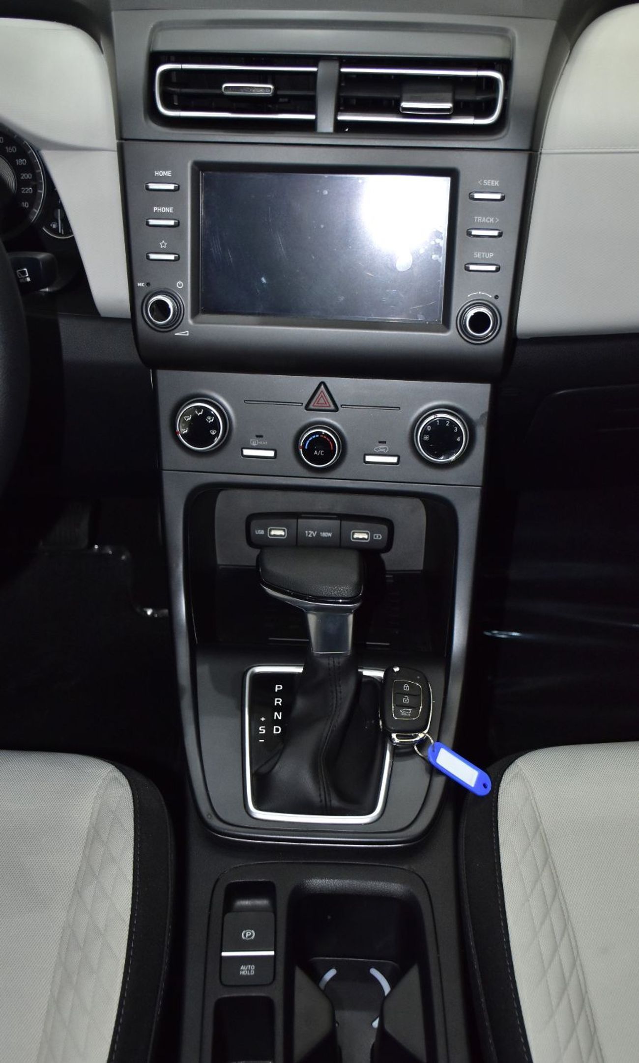 Hyundai Creta SMART EXCELLENT DEAL for our Hyundai Creta ( 2024 Model ) in White Color GCC Specs