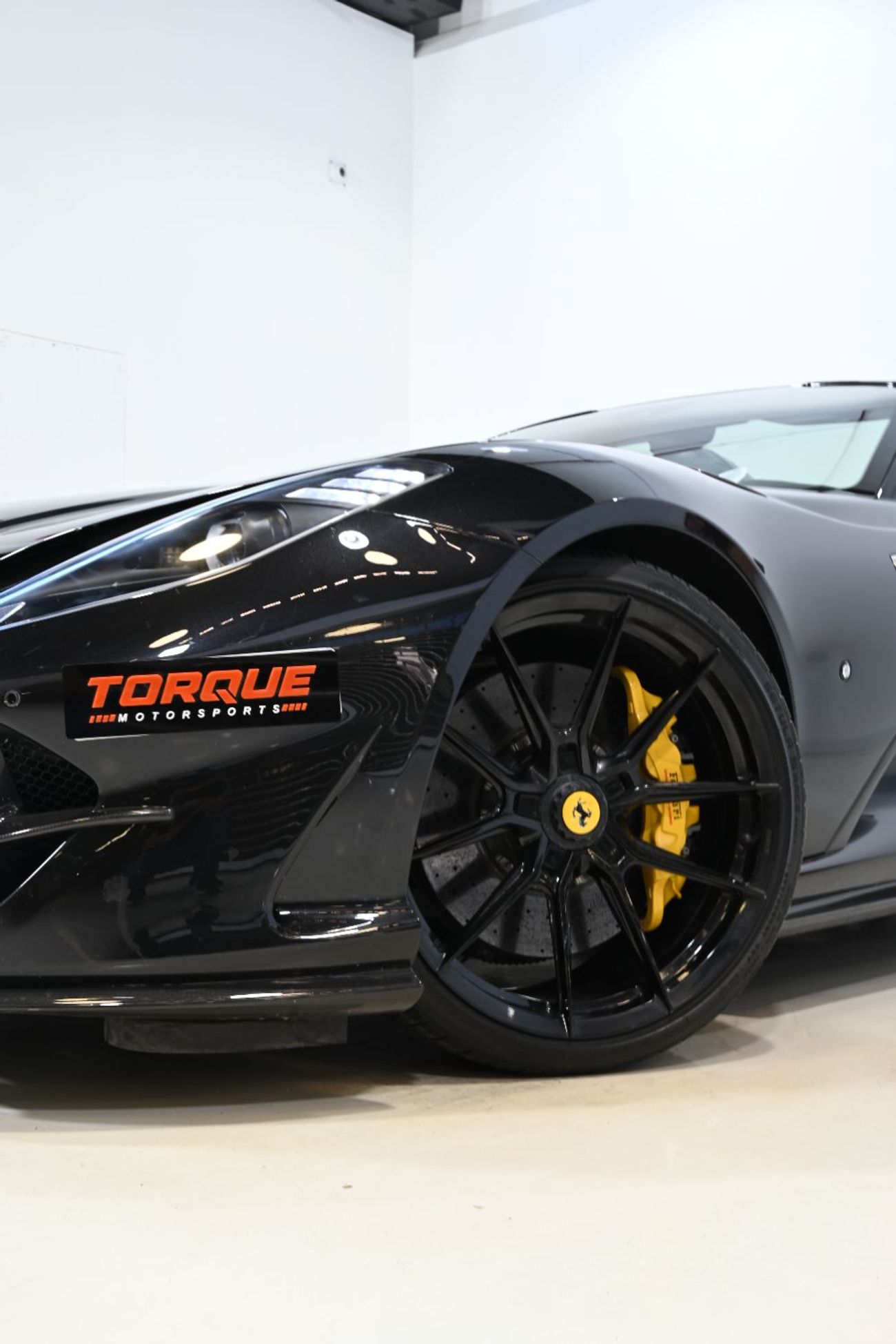 فيراري 812 GTS GTS فيراري 812 GTS موديل 2021، سجل صيانة كامل (الطاير)، طلاء أصلي، طبقة حماية كاملة، ملكية نظيفة
