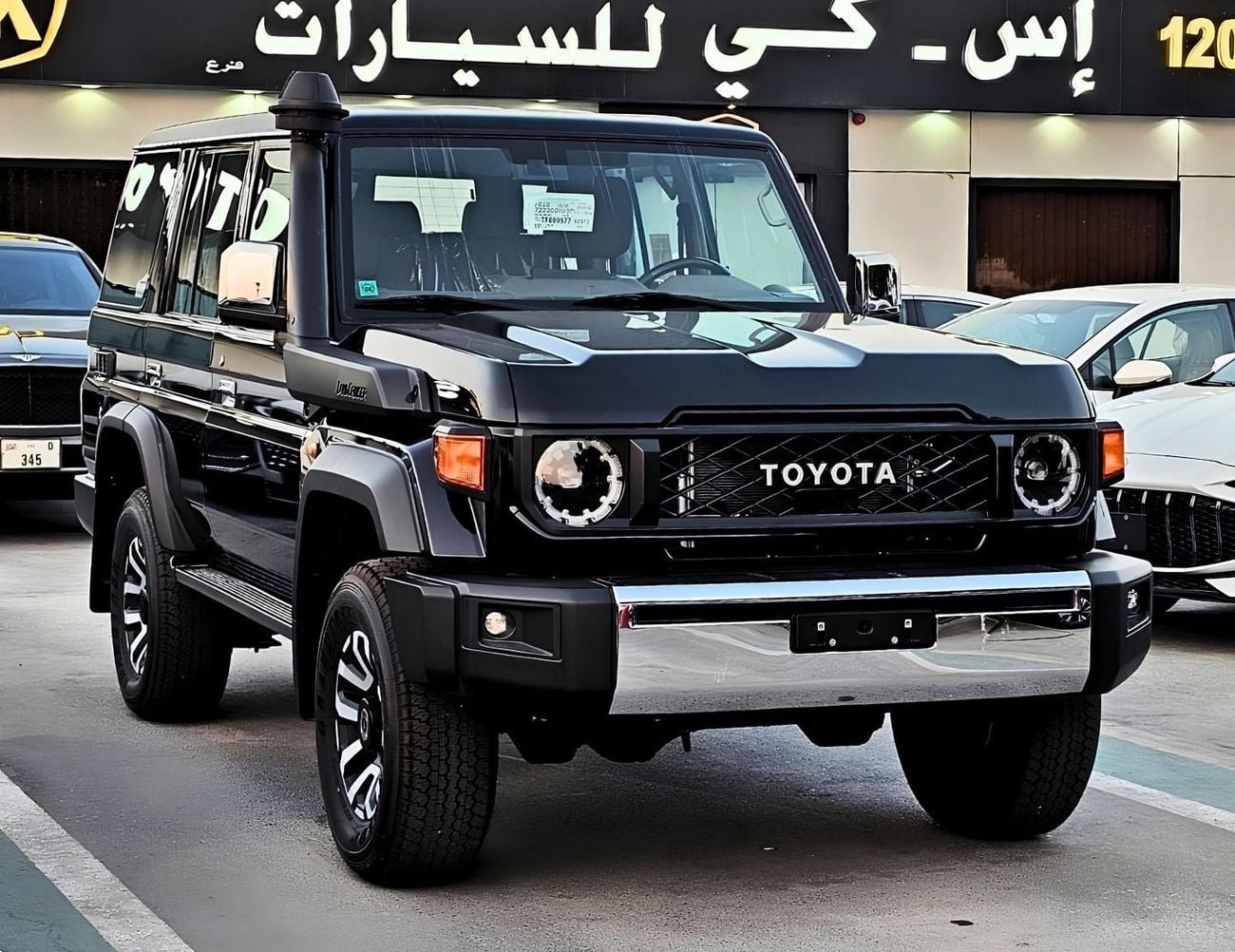 Toyota Land Cruiser 70 LC76 LX HARDTOP 5DOOR || 4.0L PETOL A/T 4WD | RADAR | DIFF-LOCK | FULL OPTION (CODE # 76PAFRE)